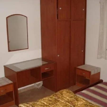 Apartment Ferienwohnung Mit Balkon Fuer Fuenf Personen *