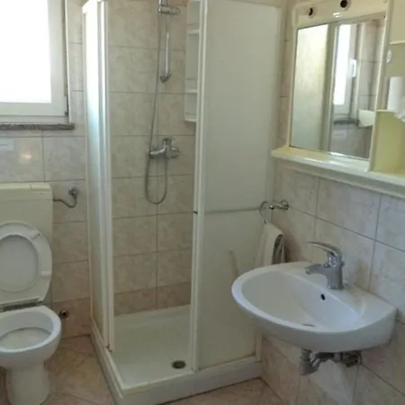 Ferienwohnung Mit Balkon Fuer Fuenf Personen Apartment *